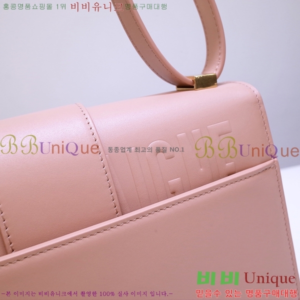 #��� 30 �����ι� M9203-666