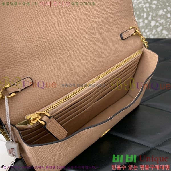 #�߷�Ƽ�� ����ٴ� V�ΰ� ü�ι� 40VA0682518-7