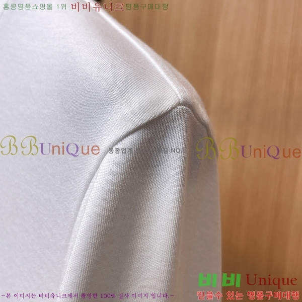 ���� ��**�� ���� Ƽ���� MO2716945-2