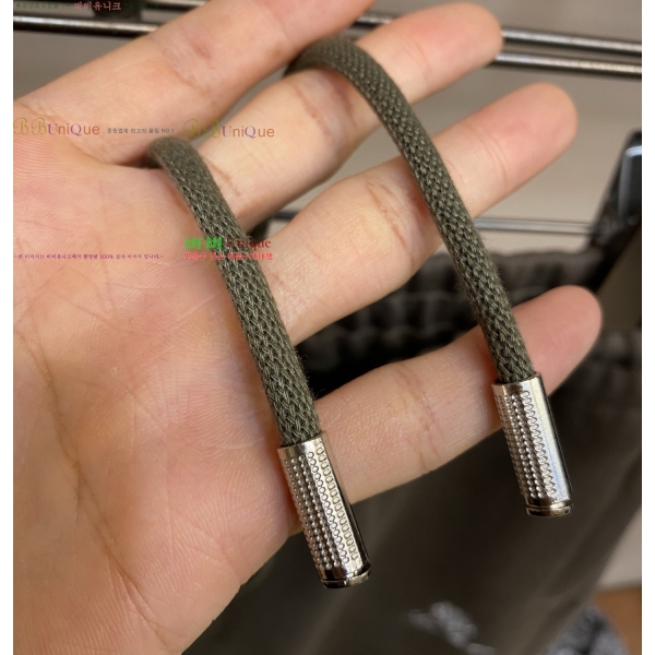 ���� �η�**�� ���� LP4172186