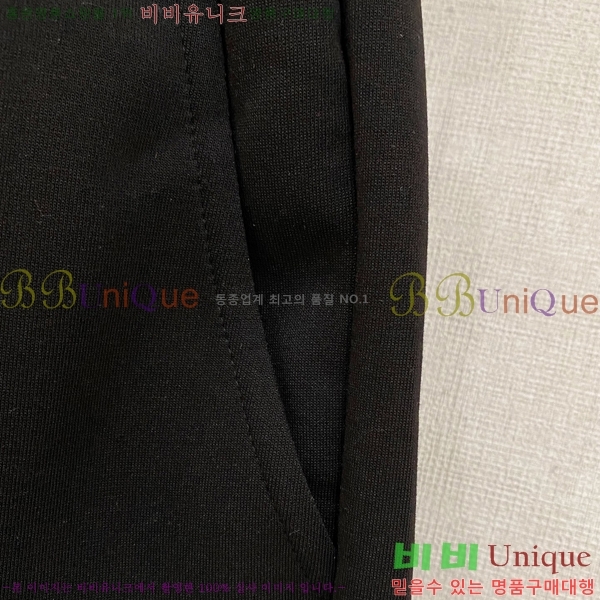 ���� ���ڷ� ��ġ�ڸ� �ݹ��� BC264707-1
