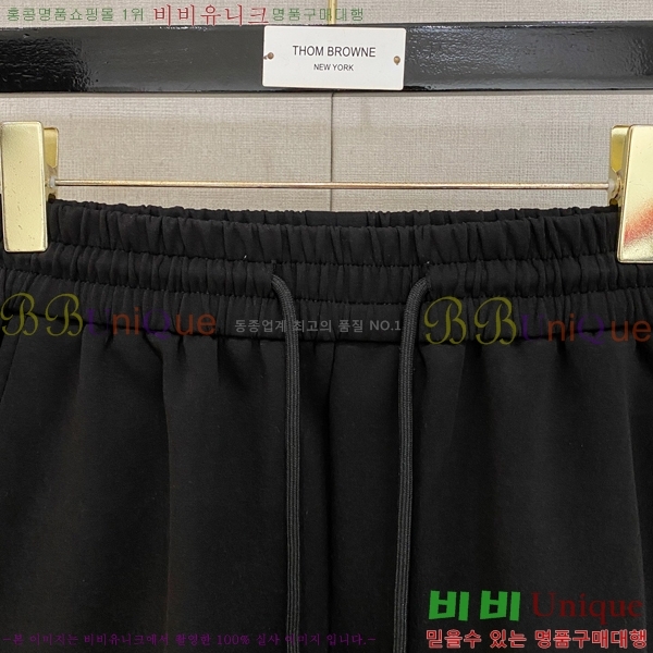 ���� ���ڷ� ��ġ�ڸ� �ݹ��� BC264707-1