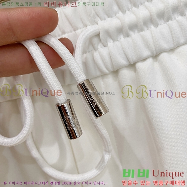���� ���ڷ� ��ġ�ڸ� �ݹ��� BC264707-2
