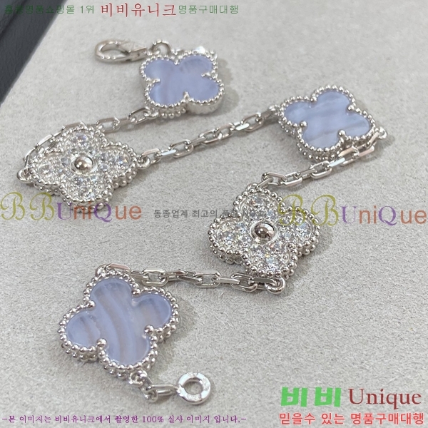 ��Ŭ�������� ���Ժ�� 5�� ��Ƽ�� ���� 22VA266164-1