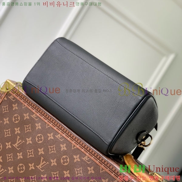 #����*�� ��ī�� ���ǵ� M30327-103