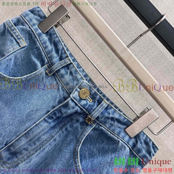 ���� ��* ���� ���� CH4456457-17