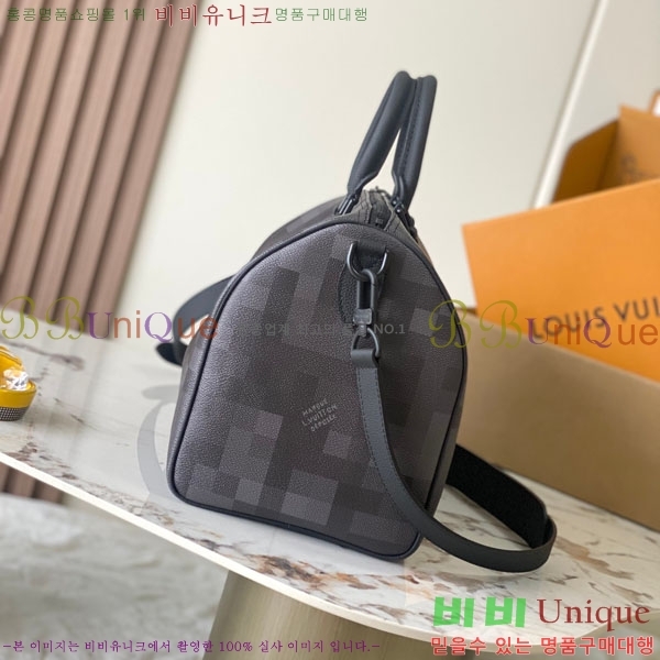 #����*�� ���ǵ� 30 �ݵѸ��� M28977-300