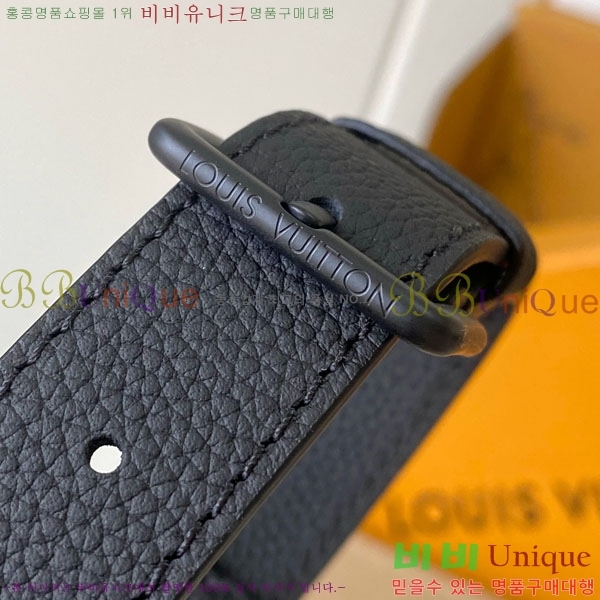 #����*�� ���ǵ� 30 �ݵѸ��� M28977-300