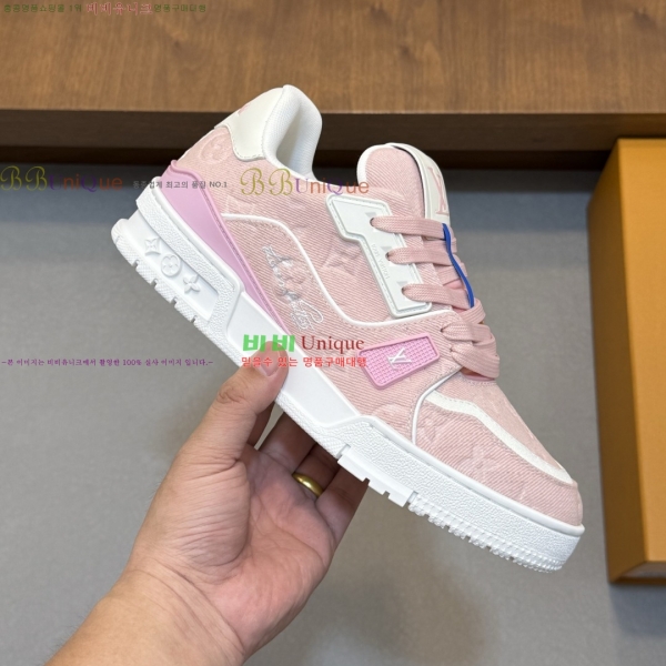 ���� ���̺��� Ʈ���̳� ����Ŀ�� 40LT267145-8