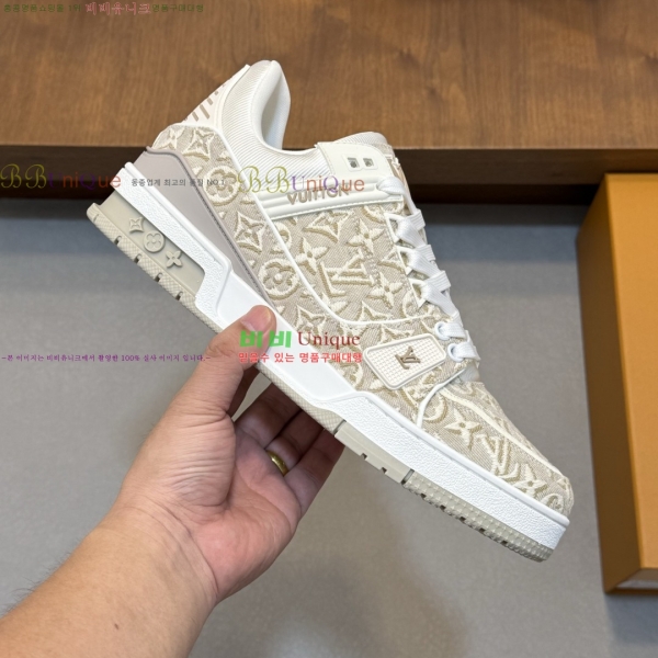 ���� ���̺��� Ʈ���̳� ����Ŀ�� 40LT267145-1