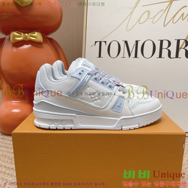 �������� ���̺��� Ʈ���̳� ����Ŀ�� LT2600691-4