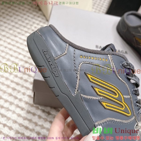 �������� �߷��þư� ����Ŀ�� ������ BA352864-4