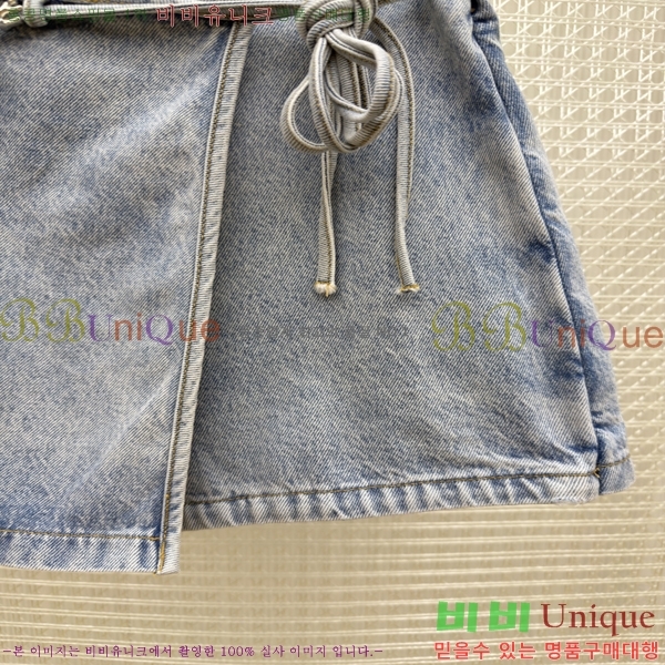 ���� �ο��� ���� �̴Ͻ�ĿƮ 22LW26871-1