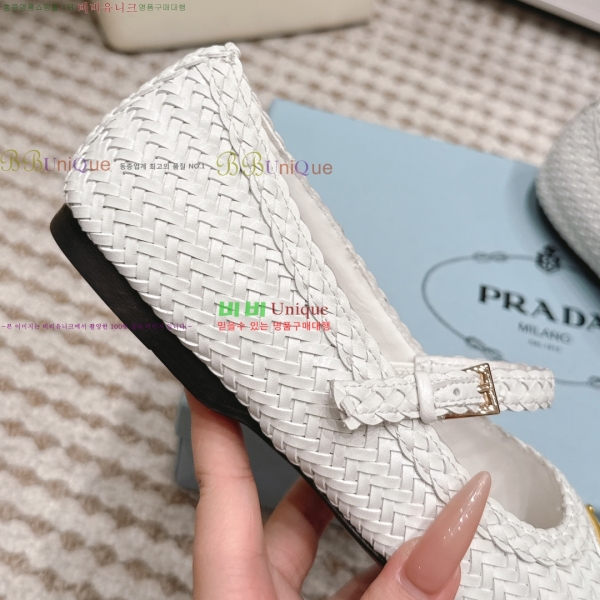 ����� �޸����� �÷����� 32PR268202-4
