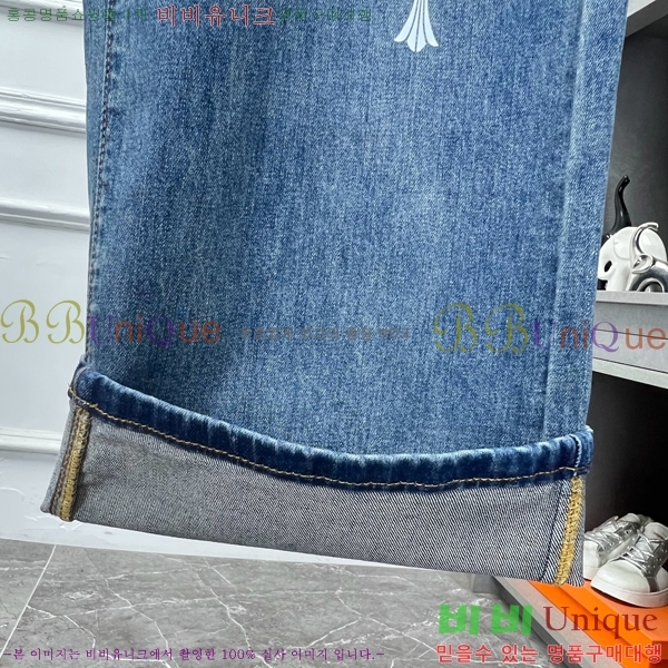 ���� ũ������ ���̵� �� û���� 26HV26833-2