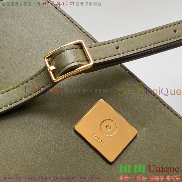 #�ο��� Goya ũ�ν��� LOEW9067-106