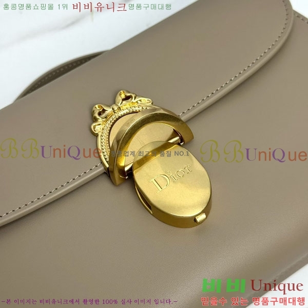 #��* �޴޸��� �Ŀ�ġ M3671-1001