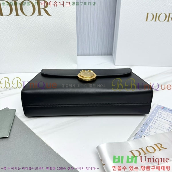 #��* �޴޸��� �Ŀ�ġ M3671-1008