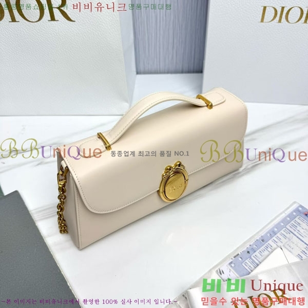 #��* �޴޸��� �Ŀ�ġ M3671-1009