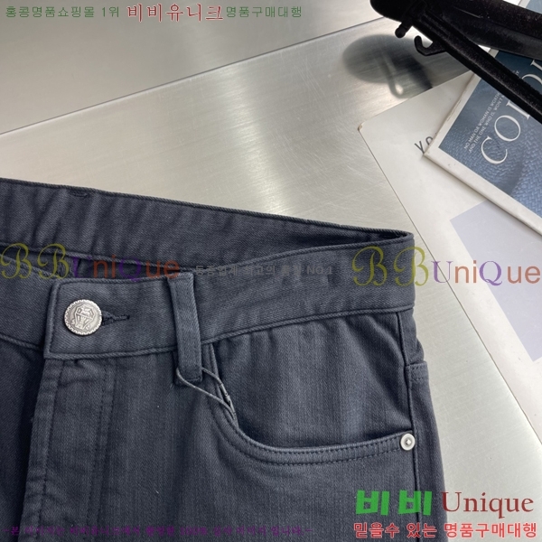 ���� ���ڷ� ��ġ�ڸ� ���� BC215644-2
