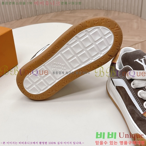 �������� ���̺��� Tilted Sneaker ����Ŀ�� LV402282-15