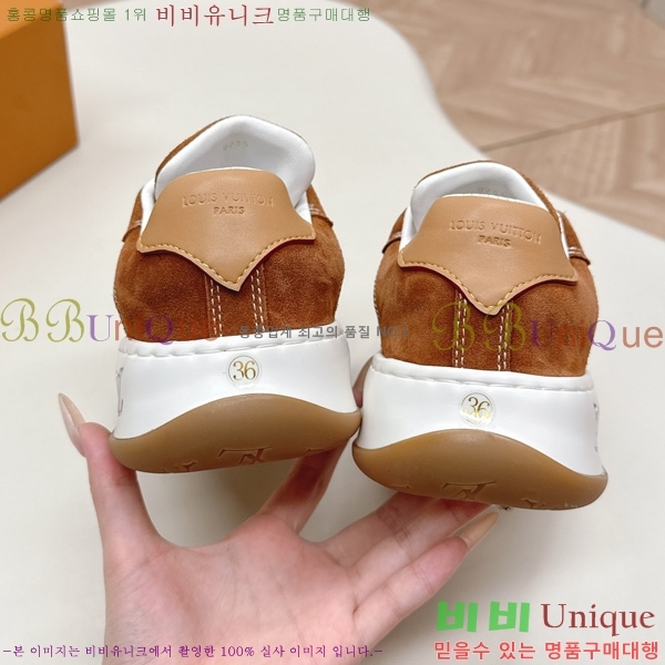 �������� ���̺��� Tilted Sneaker ����Ŀ�� LV402282-14