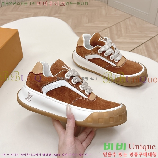 �������� ���̺��� Tilted Sneaker ����Ŀ�� LV402282-14