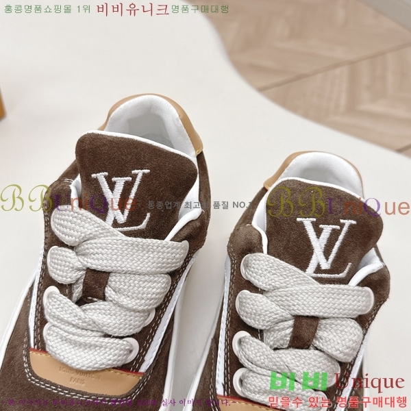 �������� ���̺��� Tilted Sneaker ����Ŀ�� LV402282-10