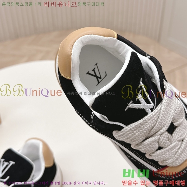 �������� ���̺��� Tilted Sneaker ����Ŀ�� LV402282-8