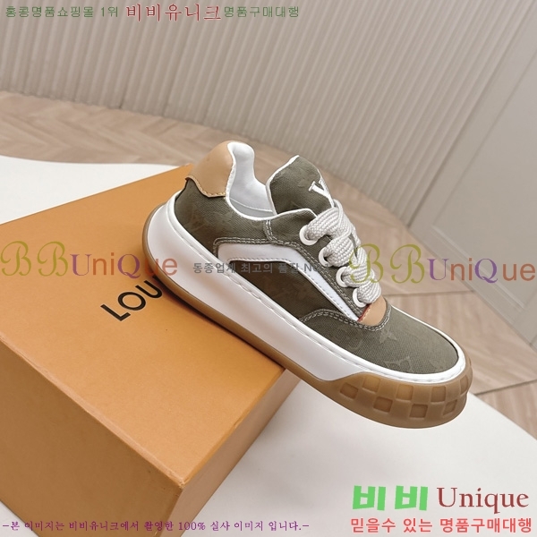 �������� ���̺��� Tilted Sneaker ����Ŀ�� LV402282-7