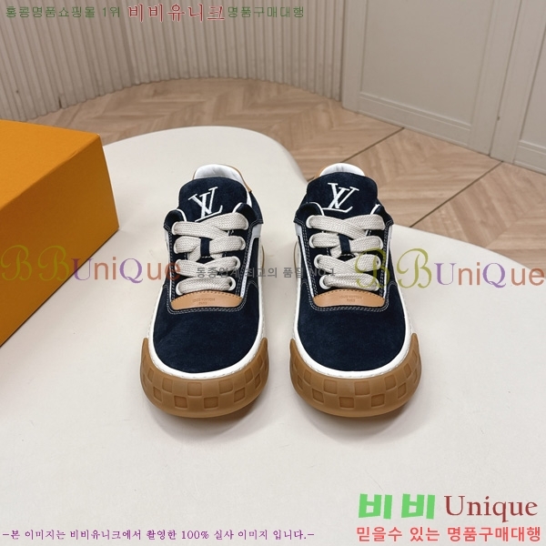 �������� ���̺��� Tilted Sneaker ����Ŀ�� LV402282-5