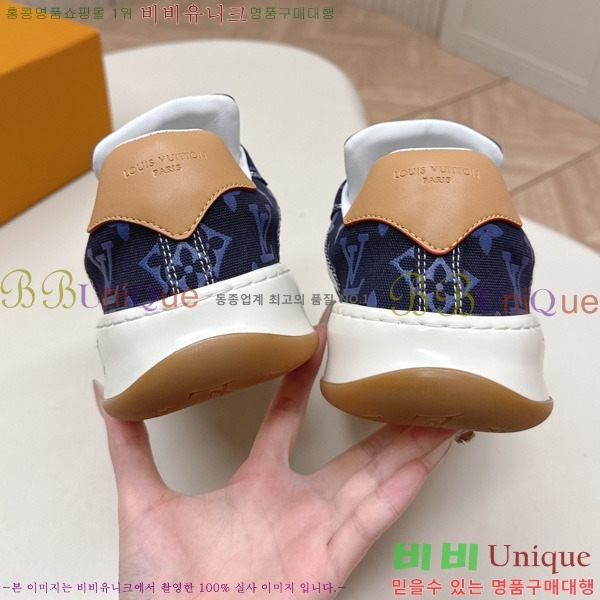 �������� ���̺��� Tilted Sneaker ����Ŀ�� LV402282-2