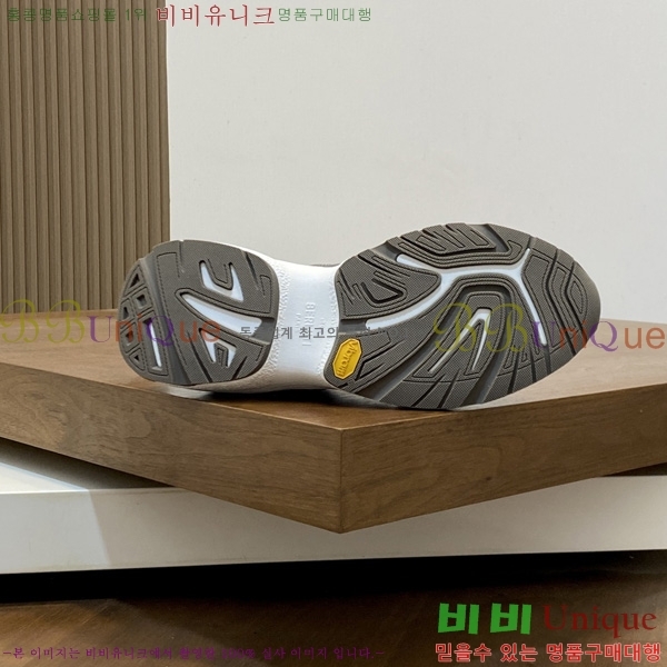 �ְ��� ����  ����Ƽ ����Ŀ�� BT582289-3