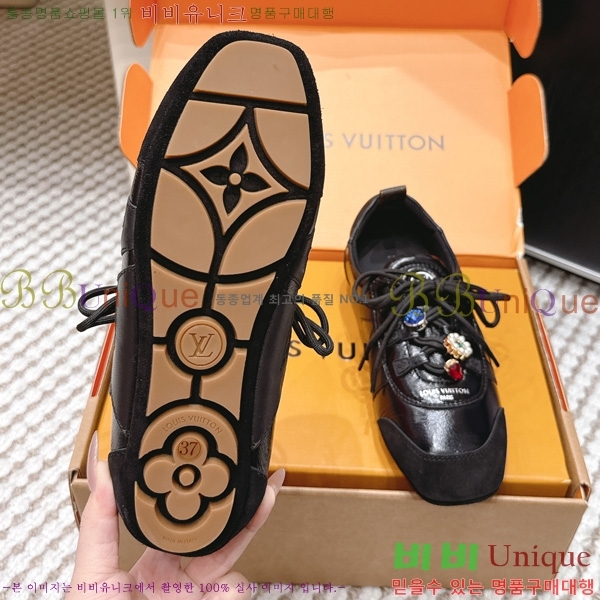 ���� ����*�� Sneakerina ����Ŀ�� 6LT205504