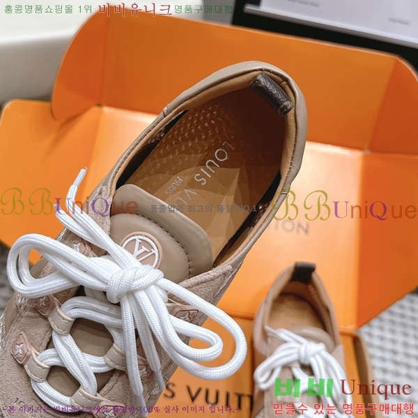 ���� ����*�� Sneakerina ����Ŀ�� 1LT82230-1