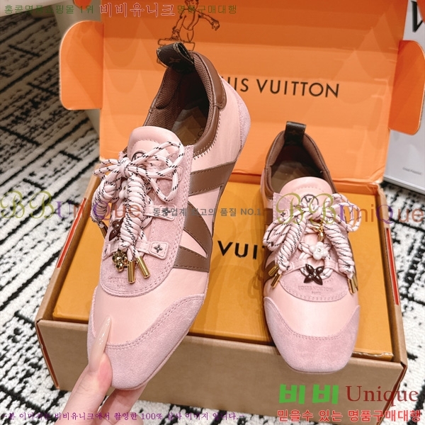 ���� ����*�� Sneakerina ����Ŀ�� 1LT8277702-4