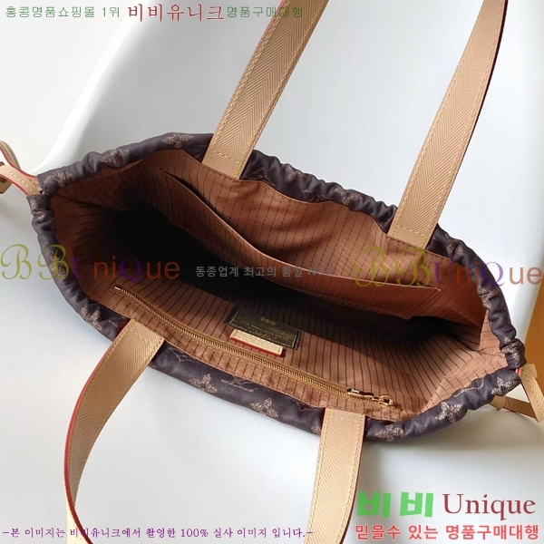 #����*�� Dust Bag Tote ���� M2A558-101