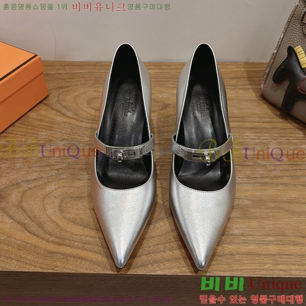 �����޽� Kelly ������ 3HE800091