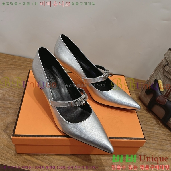 �����޽� Kelly ������ 3HE800091