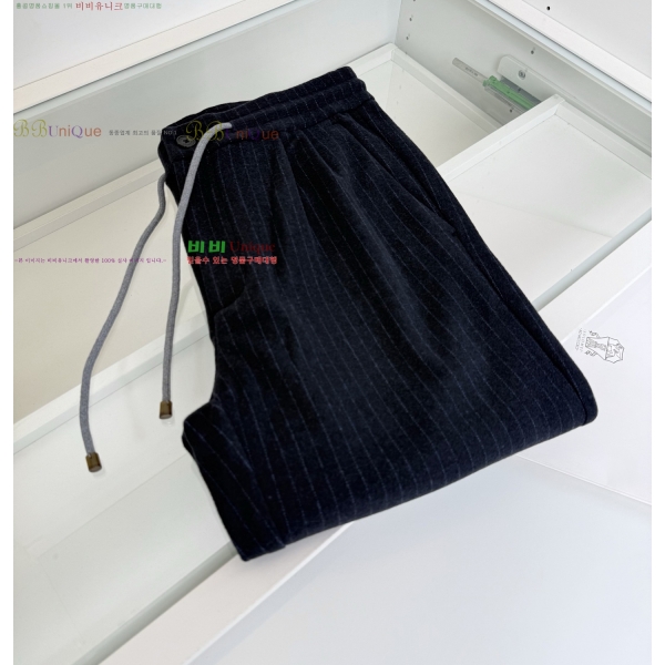 ���� ���ڷ� ��ġ�ڸ� ���� BC215643-1