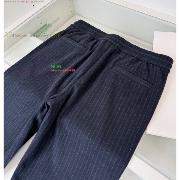 ���� ���ڷ� ��ġ�ڸ� ���� BC215643-1